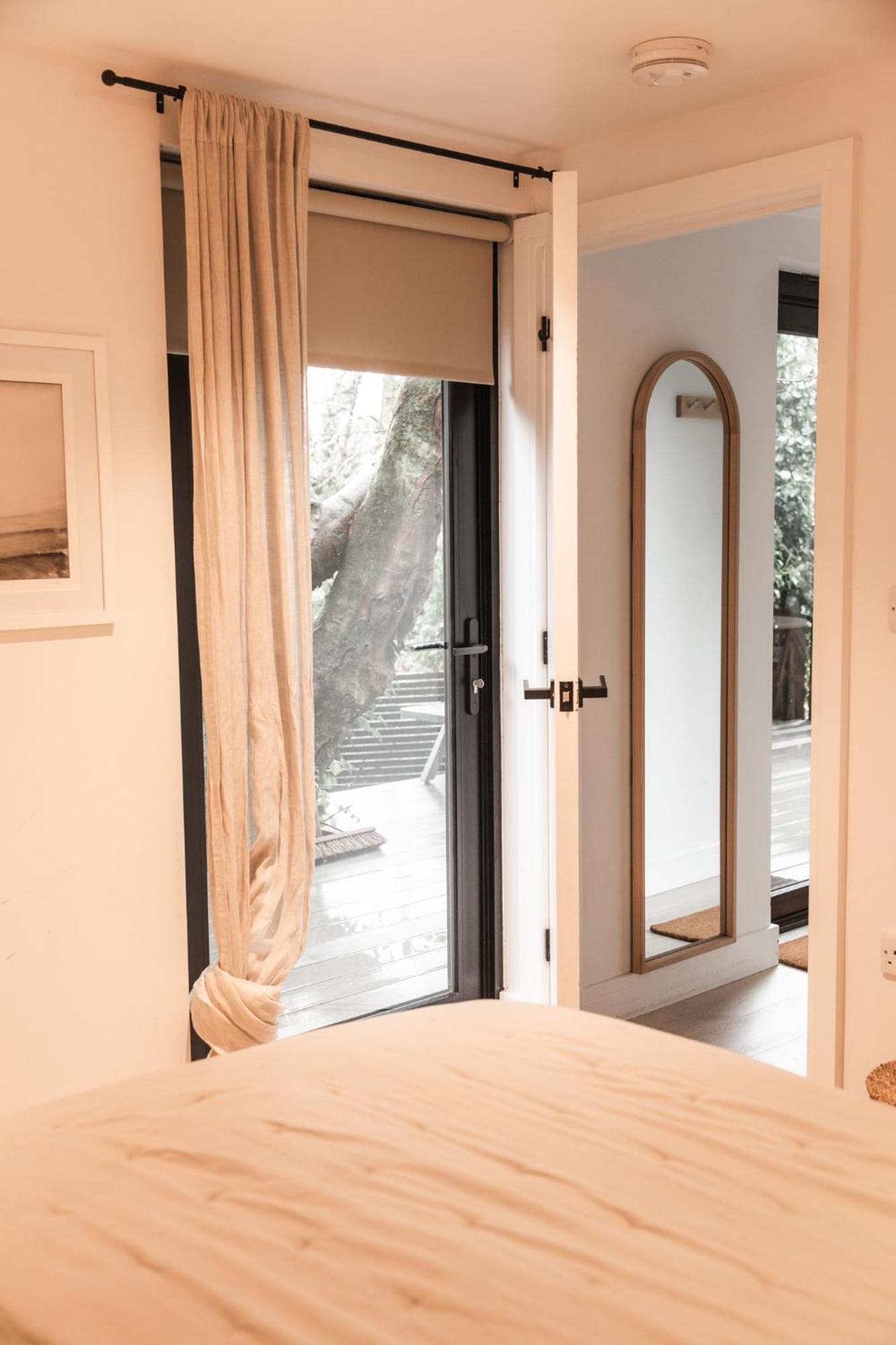 Lowen Tree House Truro Ngoại thất bức ảnh